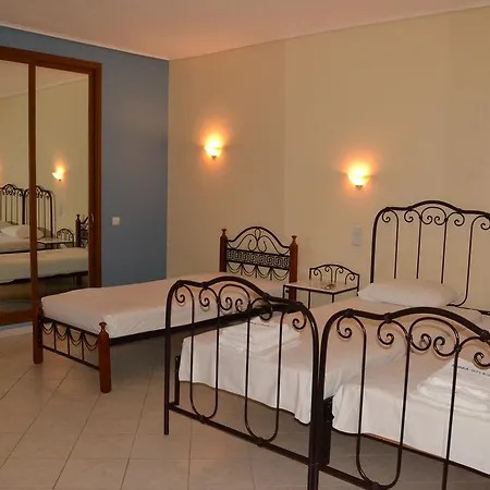 Aparthotel Ionia 4*