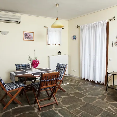 Ionia Aparthotel 4*