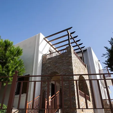 Ionia Aparthotel 4*