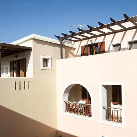 Ionia 2* Áyios Pétros