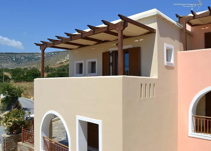 Ionia 2* Áyios Pétros