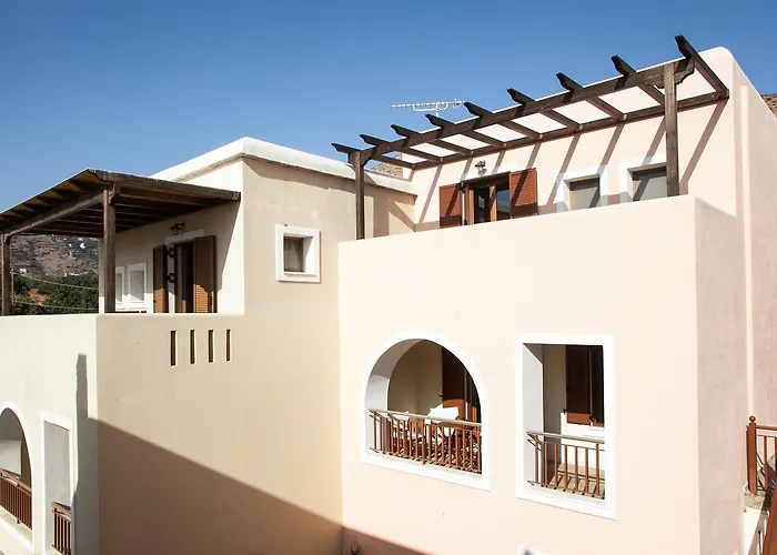 Ionia 2* Áyios Pétros