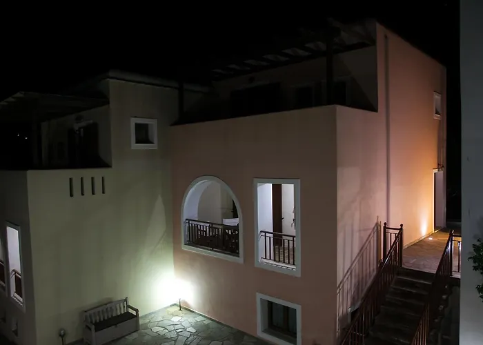 Ionia 2* Áyios Pétros